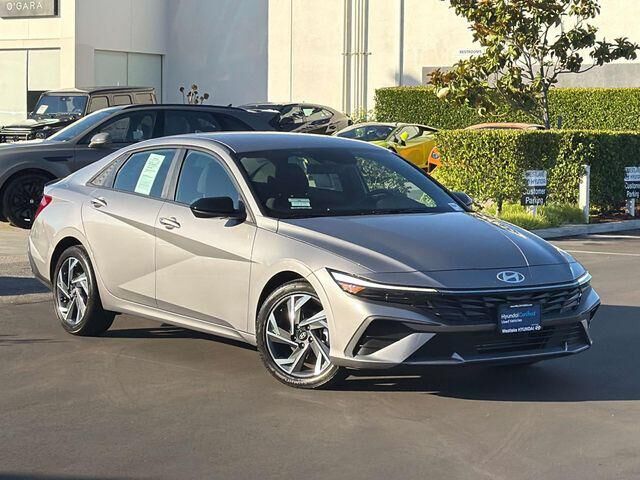 2025 Hyundai ELANTRA SEL Sport