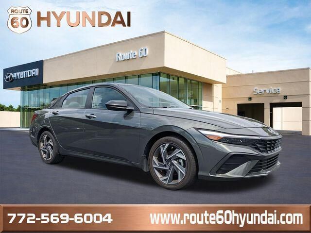 2025 Hyundai ELANTRA SEL Sport — photo 1 of 13