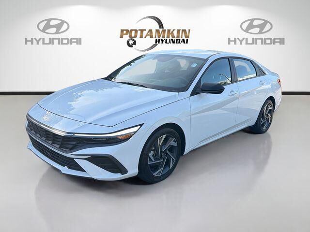 2025 Hyundai ELANTRA SEL Sport — photo 1 of 13