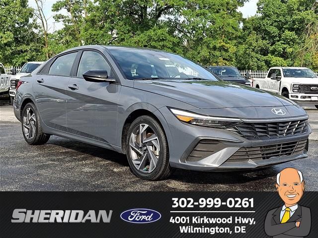 2025 Hyundai ELANTRA SEL Sport — photo 1 of 13