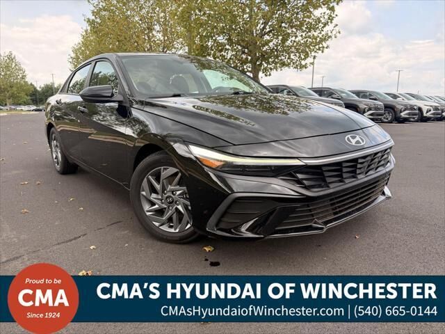 2024 Hyundai ELANTRA SEL