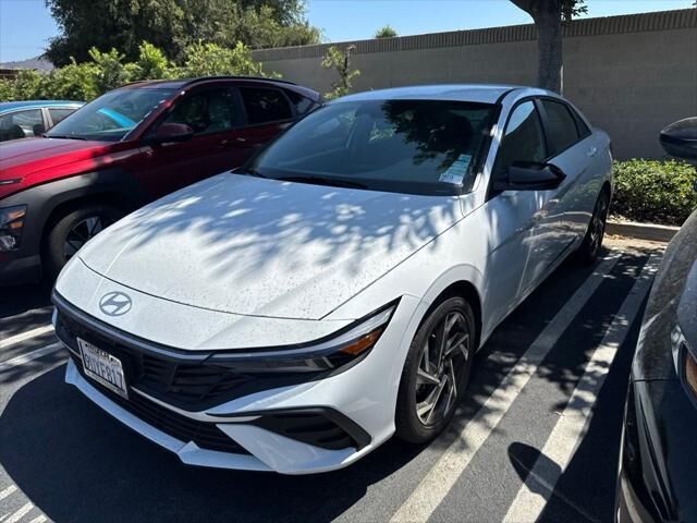 2025 Hyundai ELANTRA SEL Sport