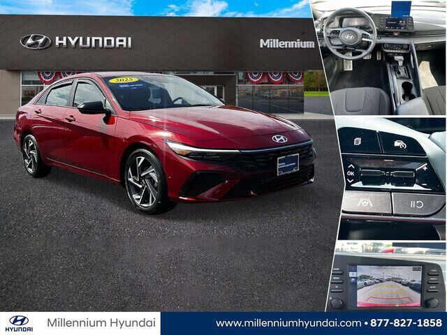 2025 Hyundai ELANTRA SEL Sport — photo 1 of 12