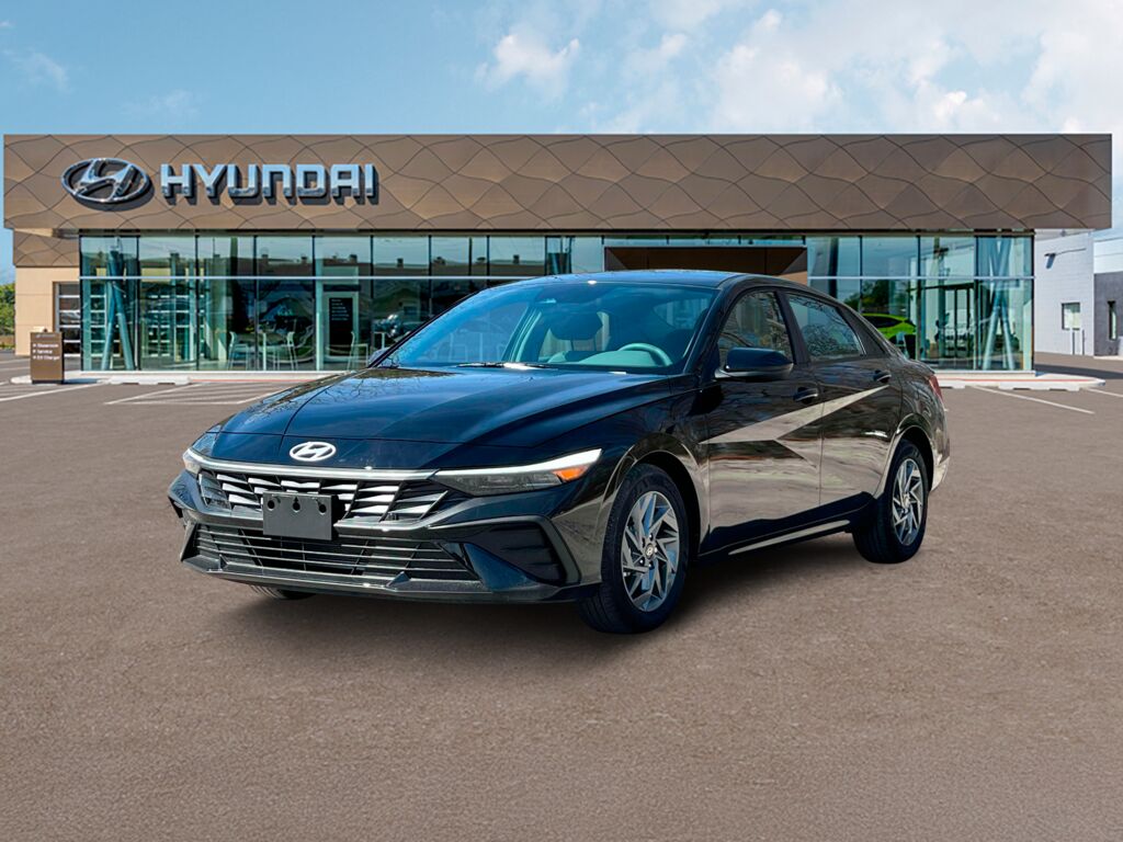 2024 Hyundai ELANTRA SEL — photo 1 of 13