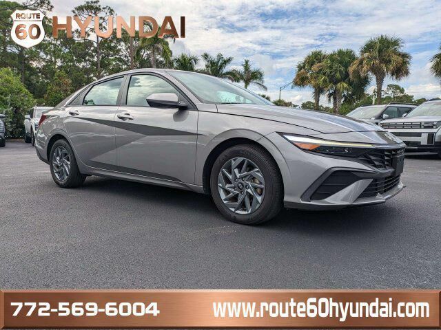 2024 Hyundai ELANTRA SEL — photo 1 of 13