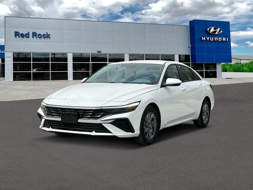 2024 Hyundai ELANTRA SEL — photo 1 of 1