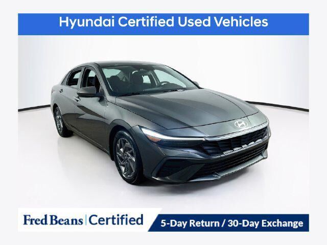 2024 Hyundai ELANTRA SEL