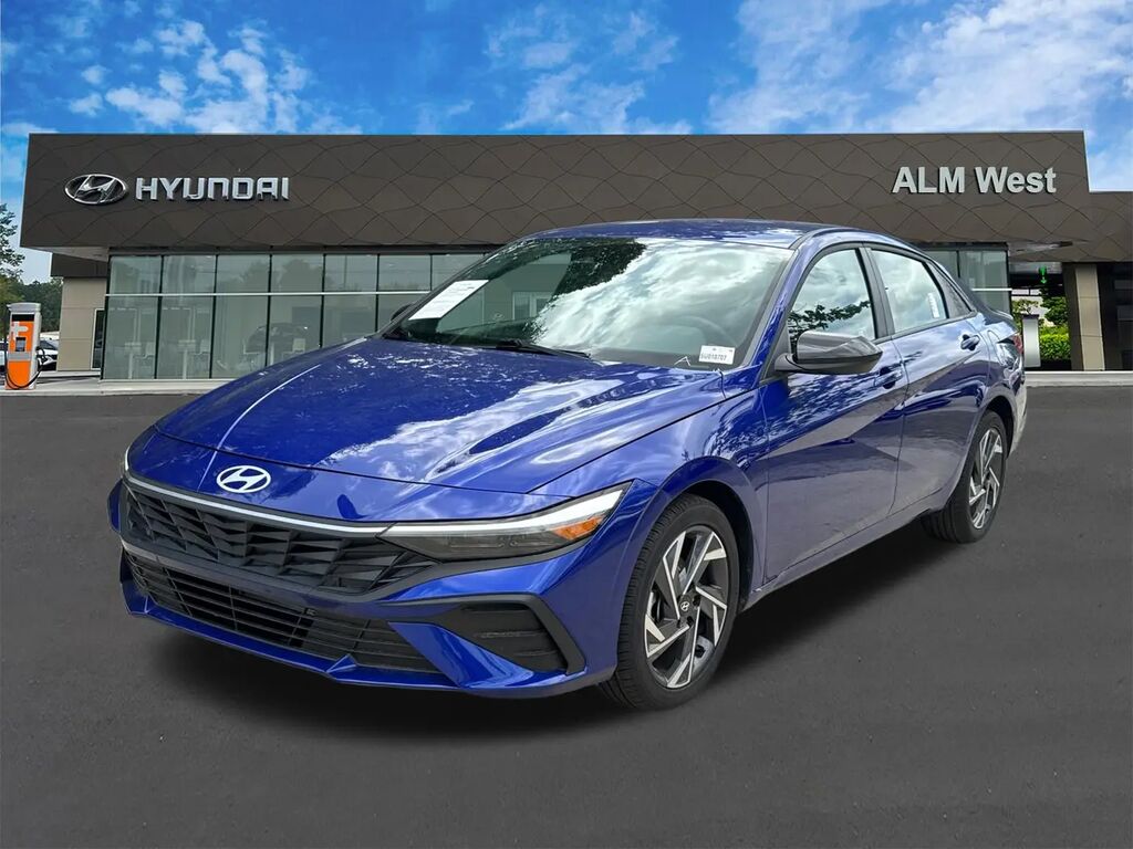 2025 Hyundai ELANTRA SEL Sport — photo 1 of 13