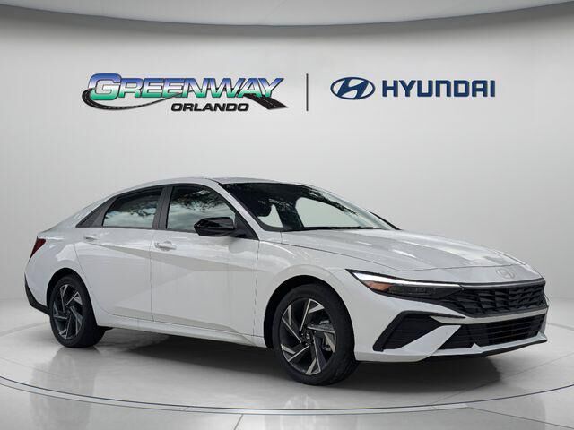 2025 Hyundai ELANTRA SEL Sport — photo 1 of 13