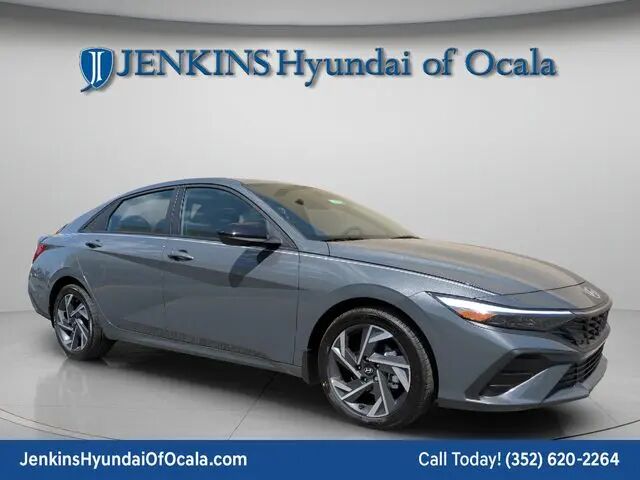 2025 Hyundai ELANTRA SEL Sport — photo 1 of 7