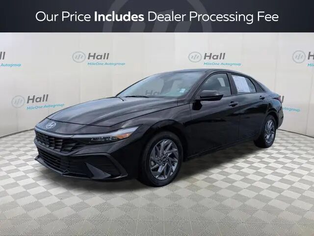 2024 Hyundai ELANTRA SEL
