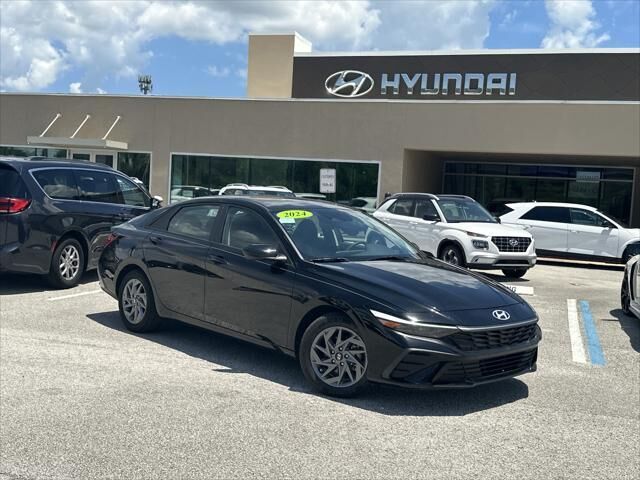 2024 Hyundai ELANTRA SEL