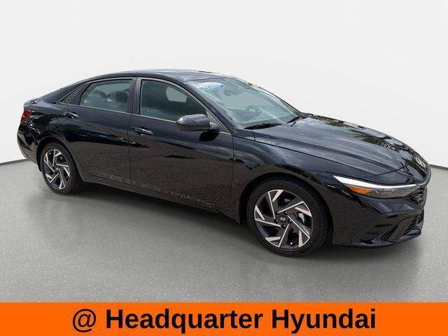 2025 Hyundai ELANTRA SEL Sport — photo 1 of 13