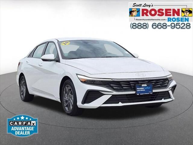 2024 Hyundai ELANTRA SEL