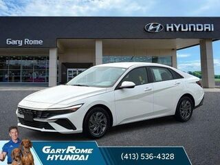 2024 Hyundai ELANTRA SEL — photo 1 of 13