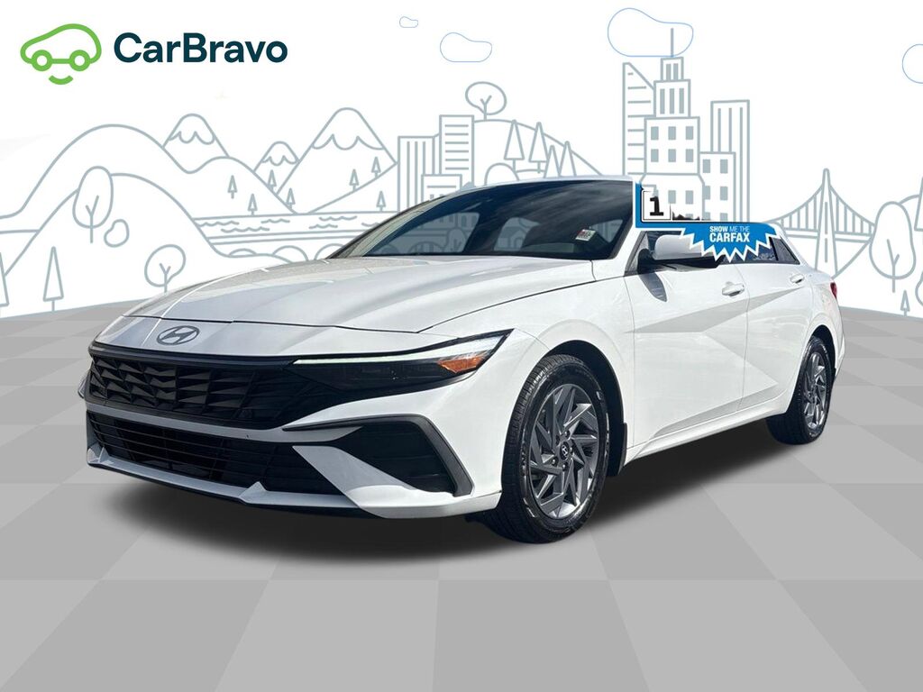 2024 Hyundai Elantra SEL — photo 1 of 7