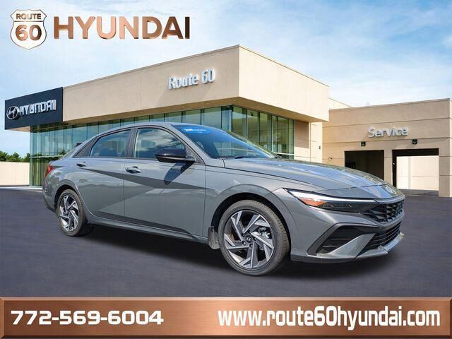 2025 Hyundai ELANTRA SEL Sport — photo 1 of 13