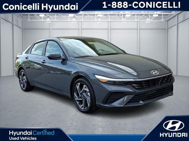 2025 Hyundai ELANTRA SEL Sport — photo 1 of 13
