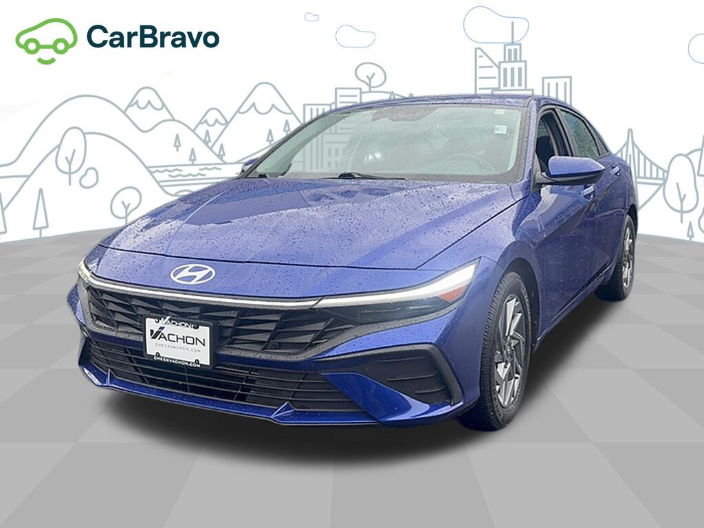 2024 Hyundai Elantra SEL — photo 1 of 7
