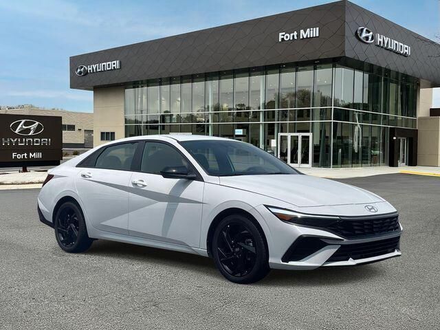 2026 Hyundai ELANTRA SEL Sport — photo 1 of 13