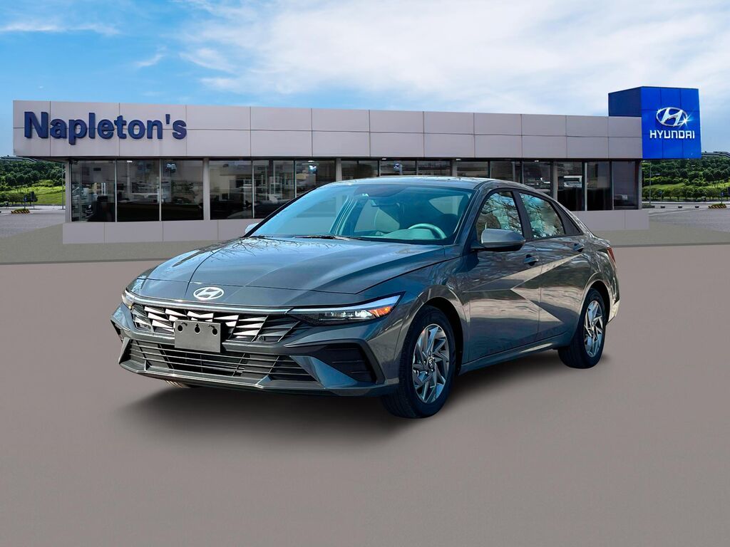 2024 Hyundai ELANTRA SEL — photo 1 of 13