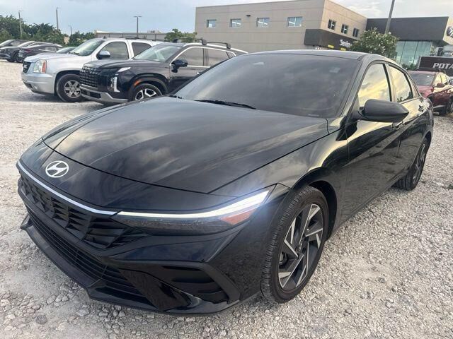 2025 Hyundai ELANTRA SEL Sport