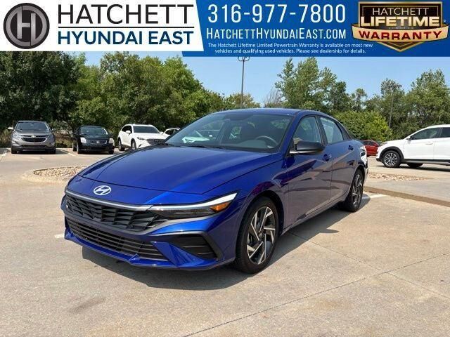 2025 Hyundai ELANTRA SEL Sport — photo 1 of 13