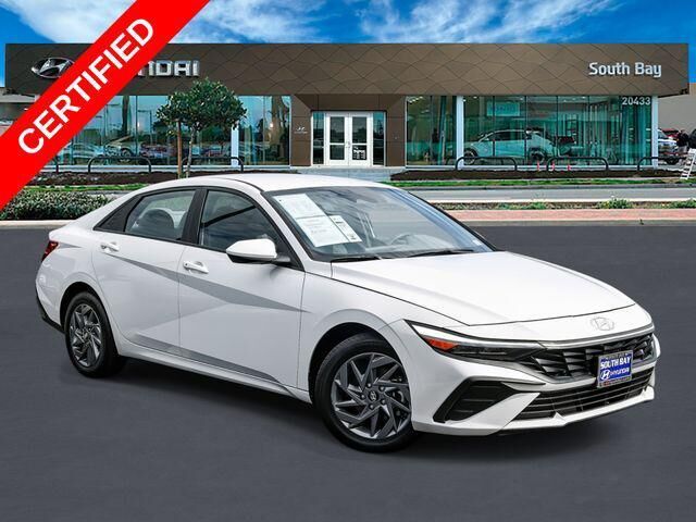 2024 Hyundai ELANTRA SEL
