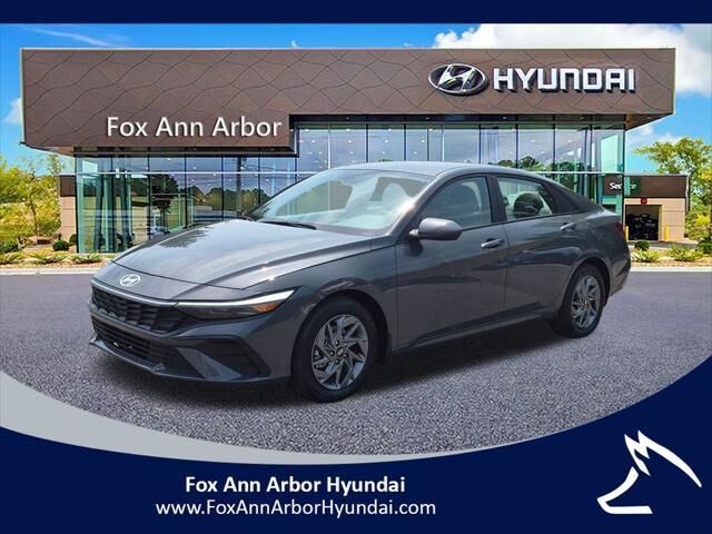 2024 Hyundai ELANTRA SEL