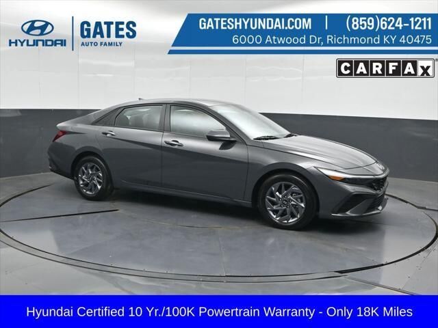 2024 Hyundai ELANTRA SEL — photo 1 of 13