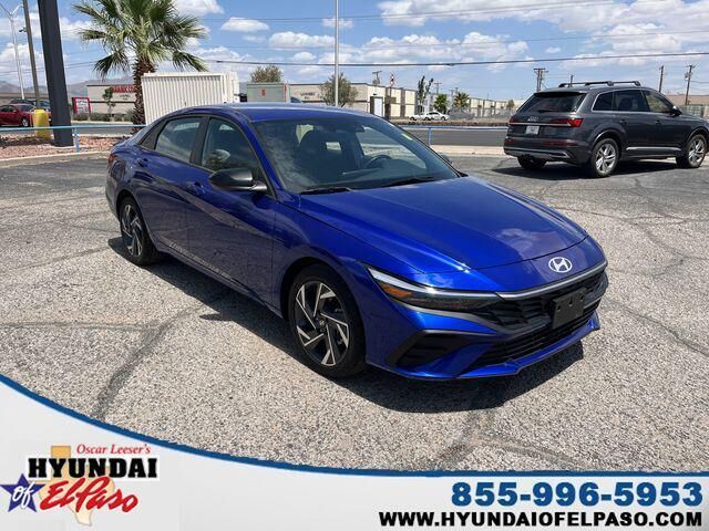 2025 Hyundai ELANTRA SEL Sport
