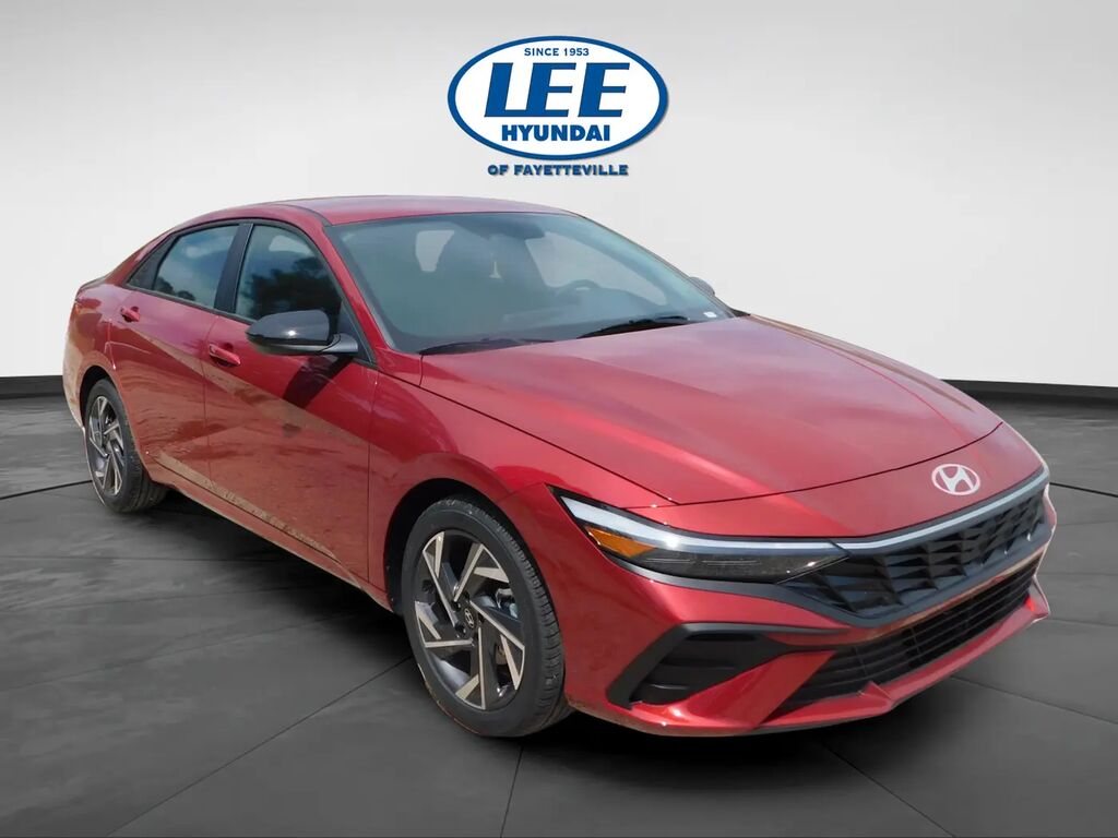 2025 Hyundai ELANTRA SEL Sport — photo 1 of 13