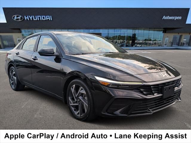 2025 Hyundai ELANTRA SEL Sport — photo 1 of 13