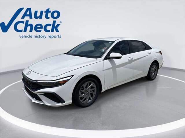 2024 Hyundai ELANTRA SEL