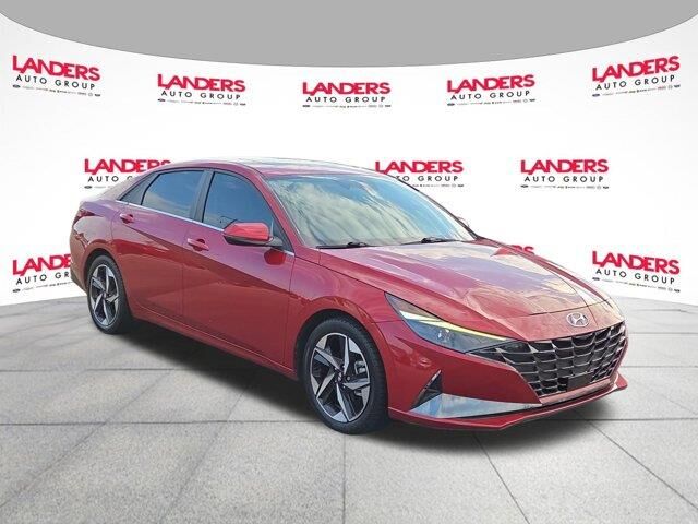 2022 Hyundai ELANTRA SEL