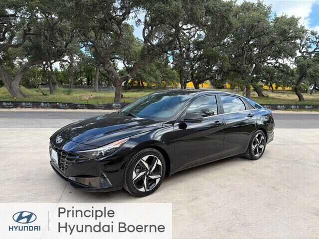 2022 Hyundai ELANTRA Hybrid Limited — photo 1 of 13
