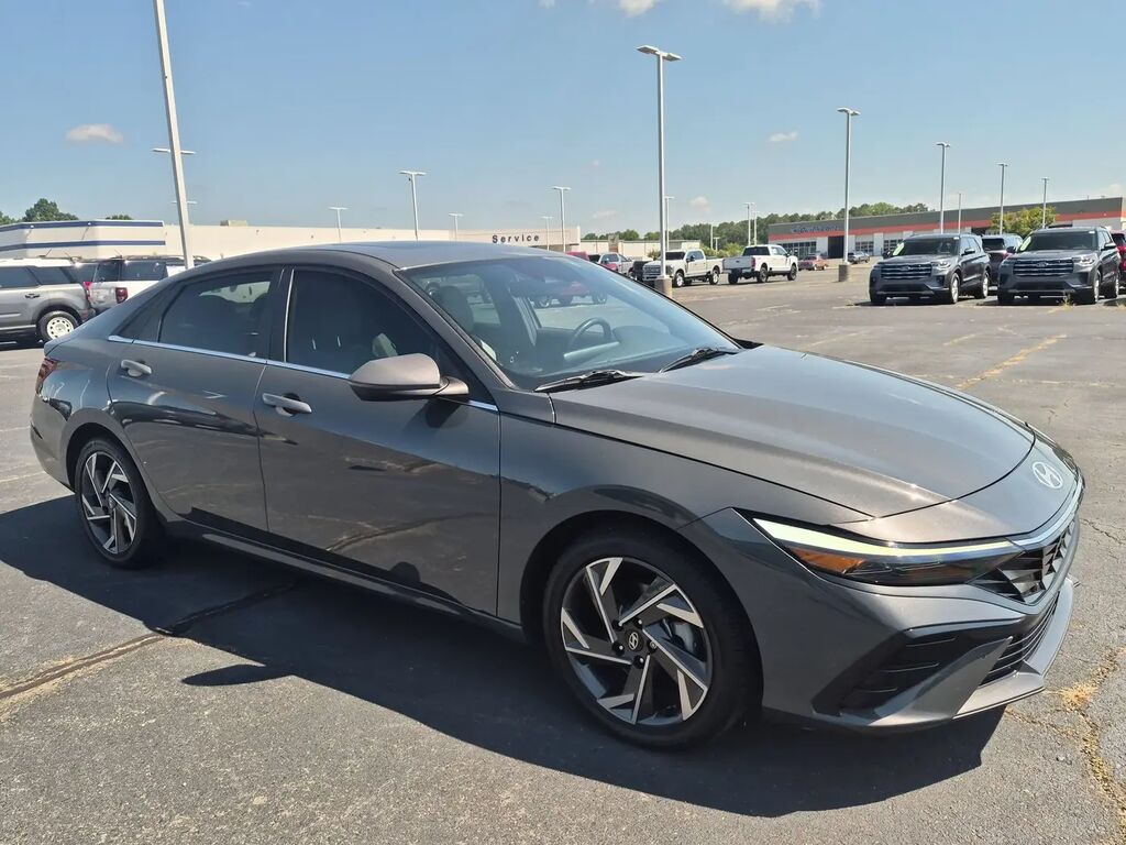 2024 Hyundai ELANTRA Hybrid Limited — photo 1 of 13