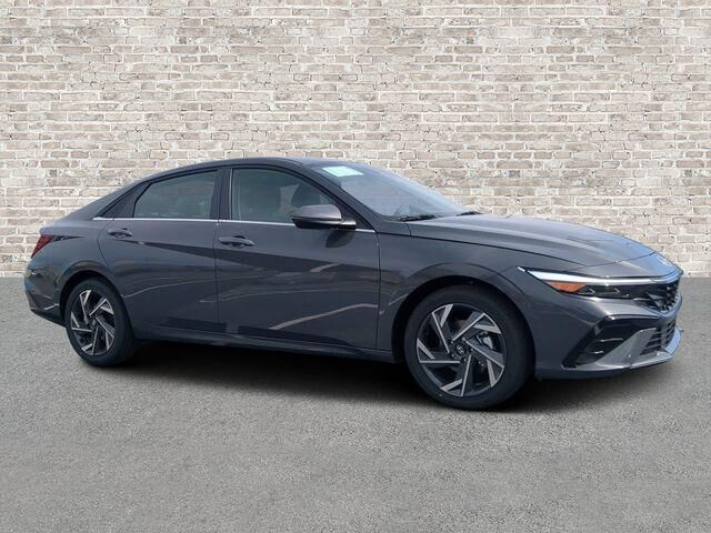 2025 Hyundai ELANTRA Hybrid Limited — photo 1 of 13
