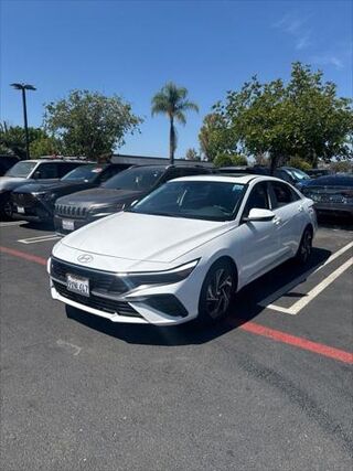 2025 Hyundai ELANTRA Hybrid Limited