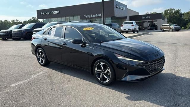 2023 Hyundai ELANTRA Limited