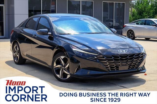 2023 Hyundai ELANTRA Limited
