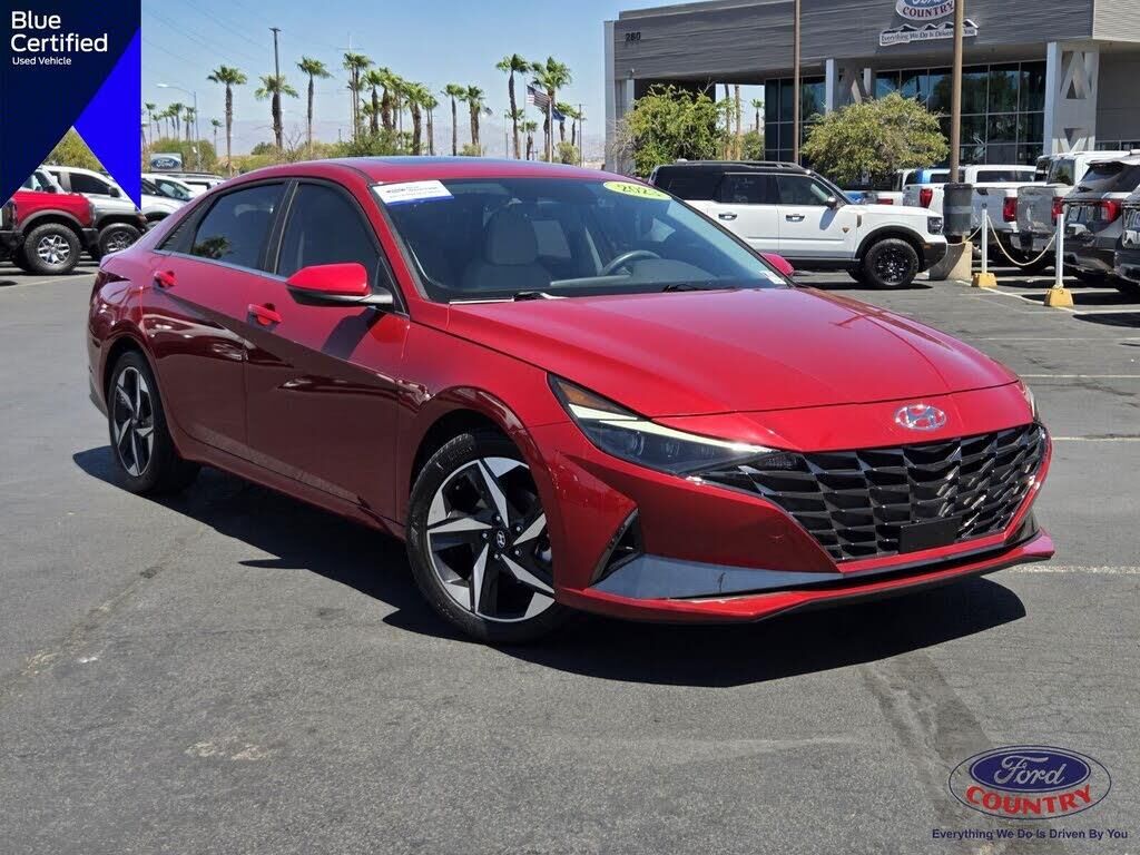 2023 Hyundai ELANTRA Limited — photo 1 of 1