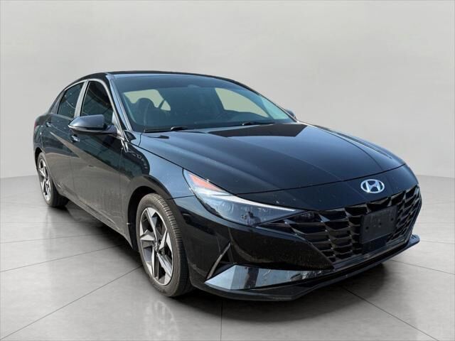 2022 Hyundai ELANTRA Limited