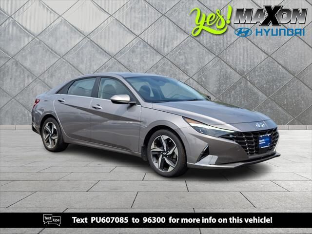 2023 Hyundai ELANTRA Limited — photo 1 of 3