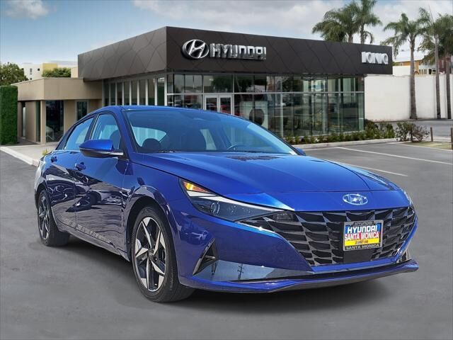 2023 Hyundai ELANTRA Limited