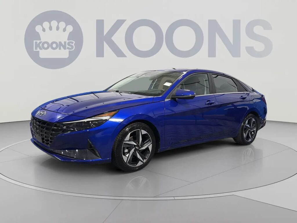 2023 Hyundai ELANTRA Limited — photo 1 of 13