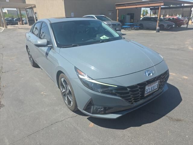2023 Hyundai ELANTRA Limited