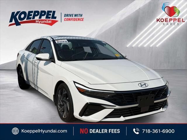 2025 Hyundai ELANTRA Limited
