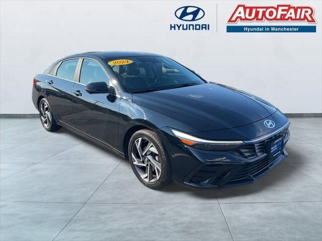 2024 Hyundai ELANTRA Limited — photo 1 of 13
