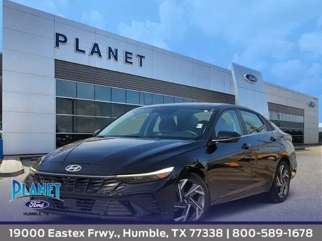 2024 Hyundai ELANTRA Limited